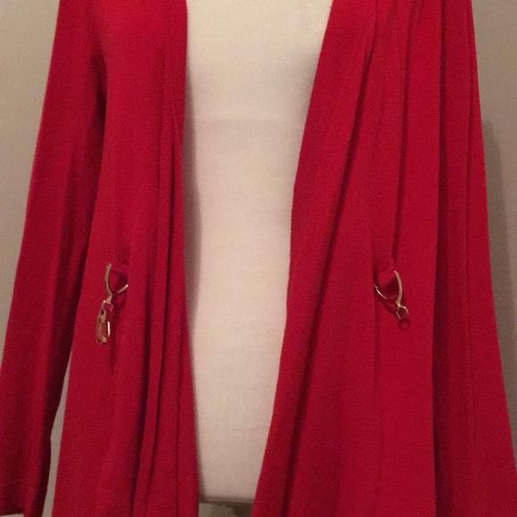 Premise | Red cardigan - Picture 2 of 5